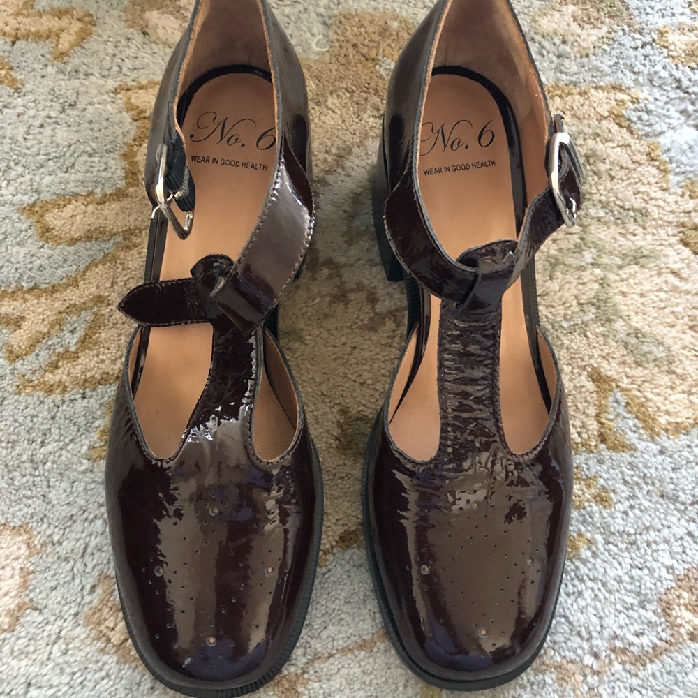 No. 6 size 8 patent Mary Jane- barely worn!